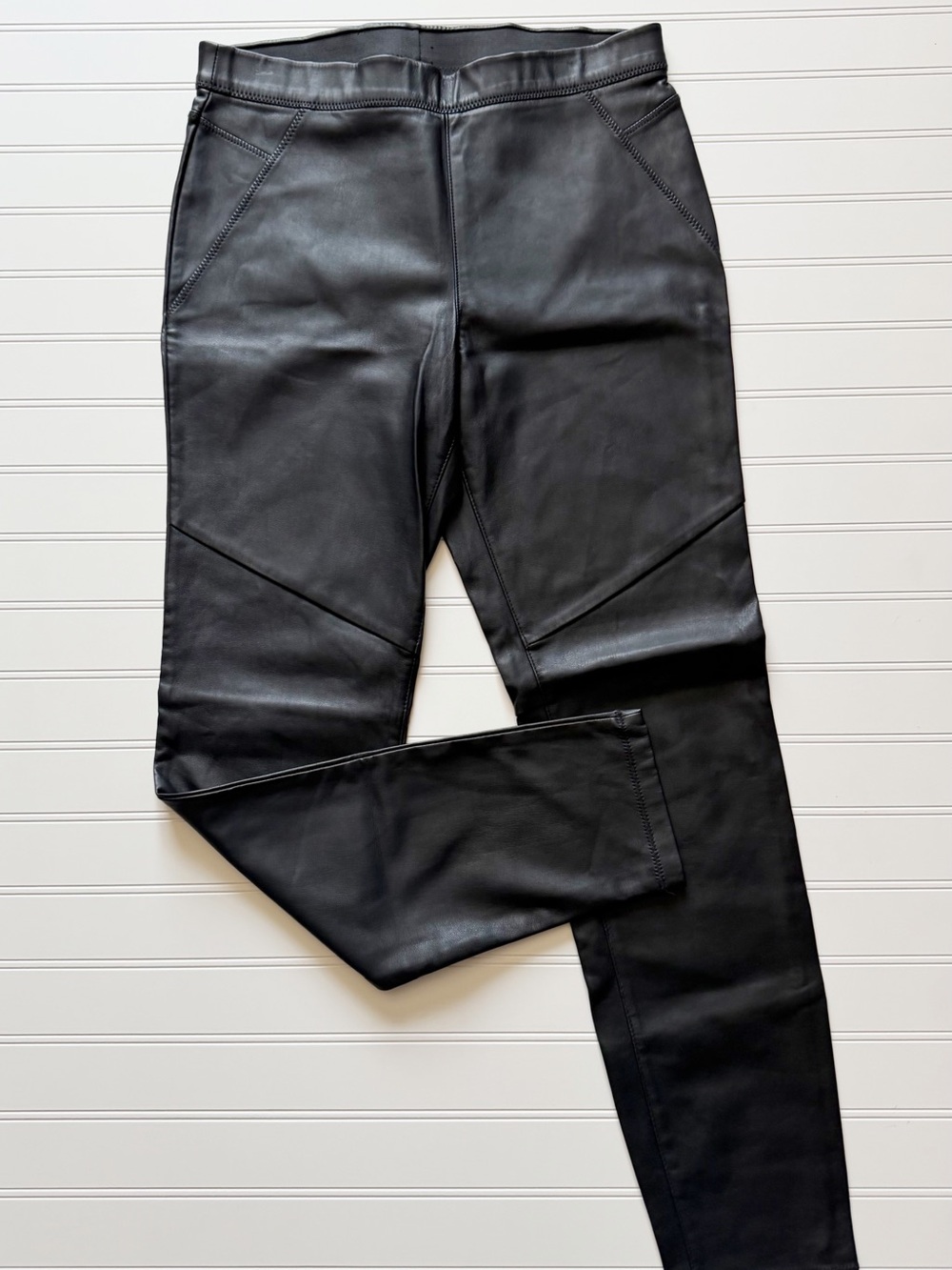 Free People Black Vegan Leather Skinny Pants. Size 27.